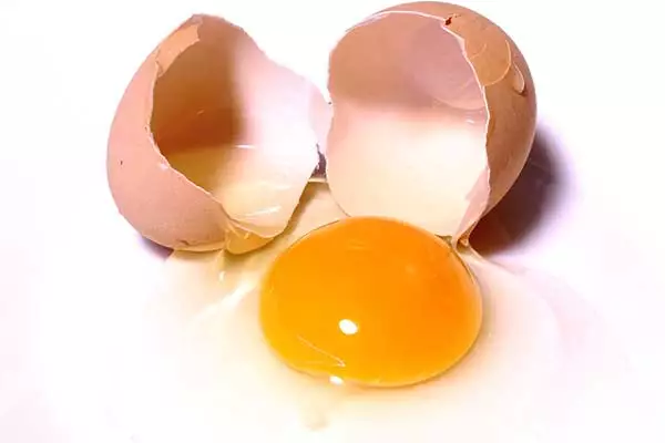 Egg-cracked-open