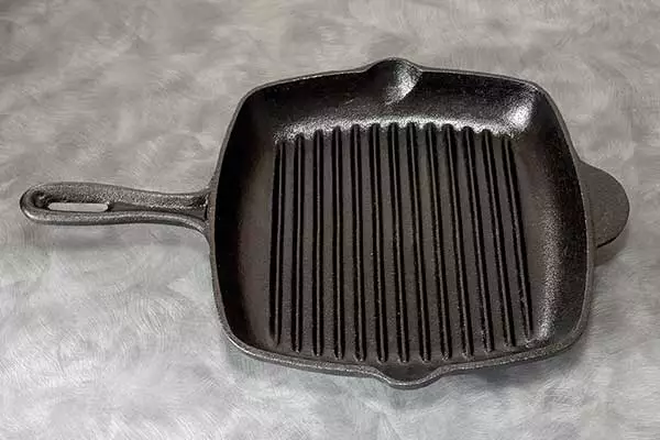 Seasoned Cast iron cookware